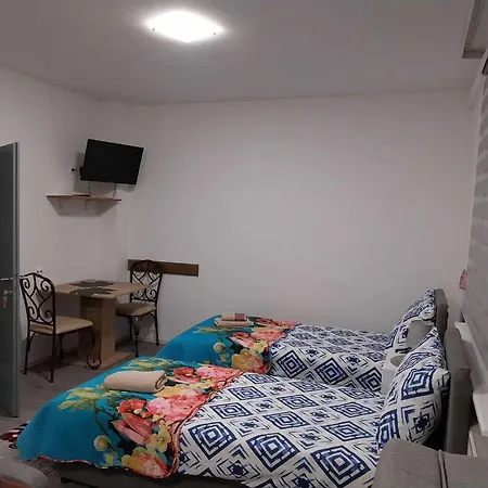 Automotodrom Grobnik - Apartments&rooms Skejić 3*