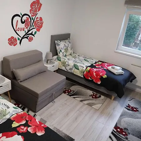 Konukevi Automotodrom Grobnik - And Skejic 3*