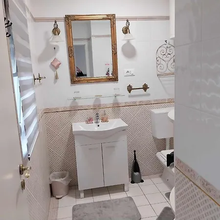 Гостевой дом Automotodrom Grobnik - And Skejic