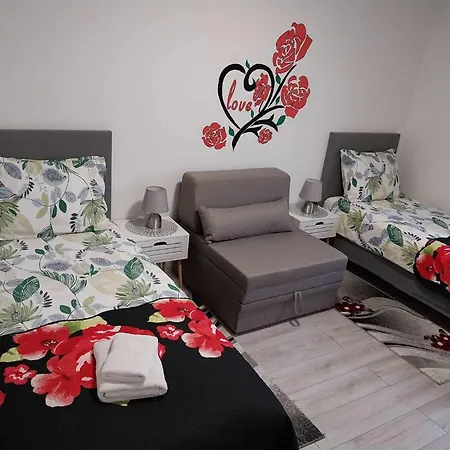Automotodrom Grobnik - And Skejic Guest house Cavle