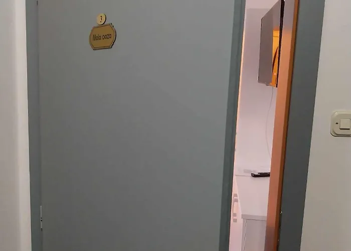 Automotodrom Grobnik - And Skejic Konukevi Čavle