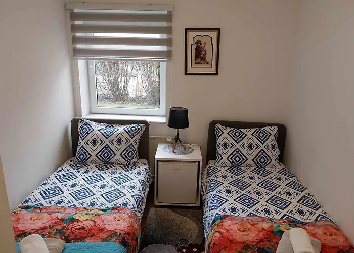 Konukevi Automotodrom Grobnik - And Skejic 3*