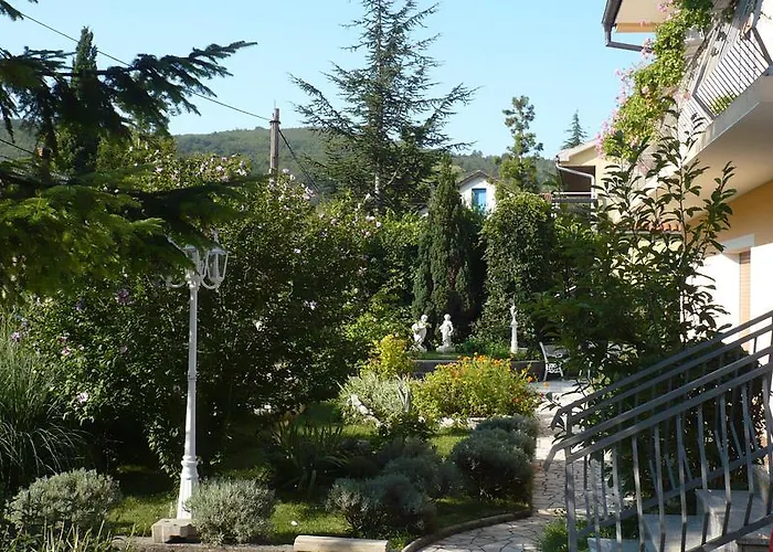 Πανσιόν Automotodrom Grobnik - And Skejic
